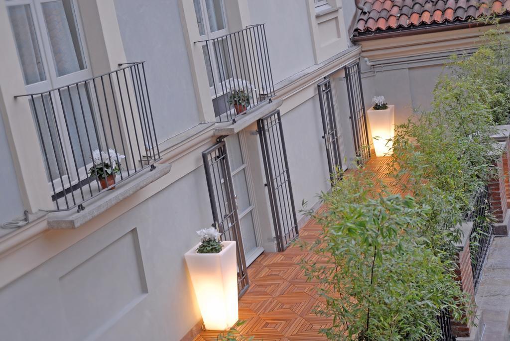 B&B Terres D'Aventure Suites Torino Esterno foto