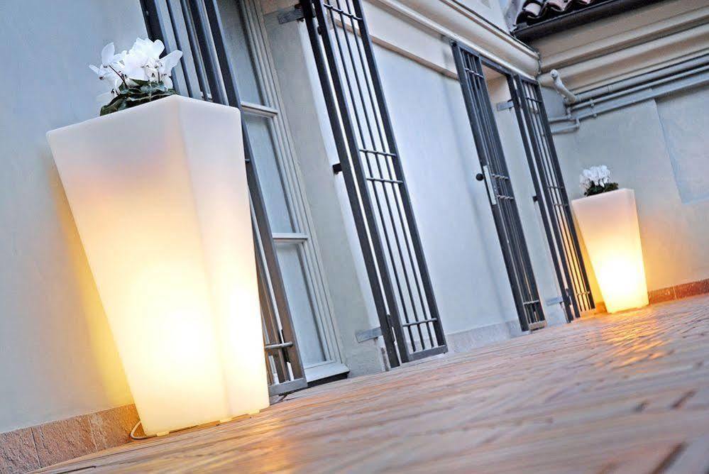 B&B Terres D'Aventure Suites Torino Esterno foto